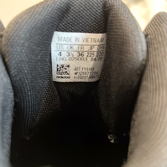 🏀 Adidas Hoops Mid 2.0 K Unisex Basketball Sneakers in Size 4 - Picture 4 of 8